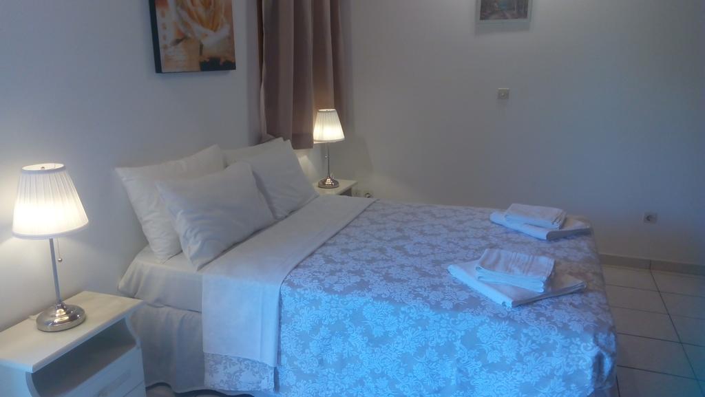 Marketos Apartments スヴォロナータ エクステリア 写真