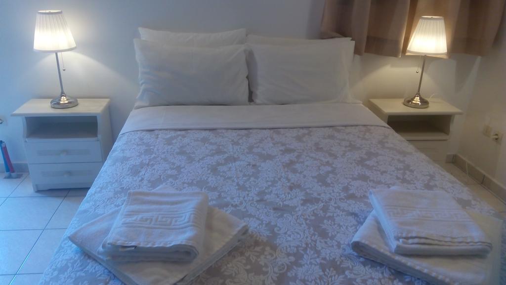 Marketos Apartments スヴォロナータ エクステリア 写真