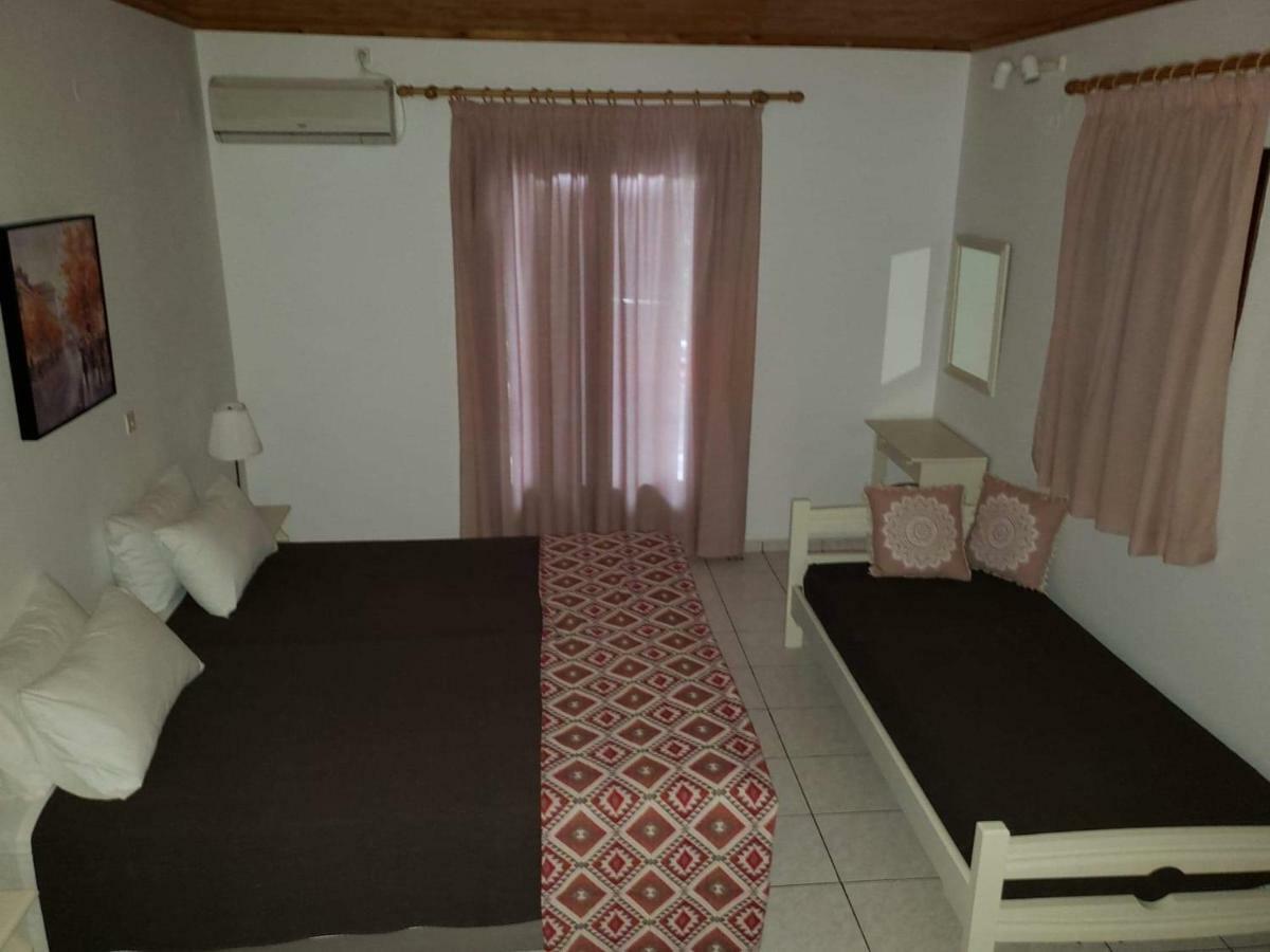 Marketos Apartments スヴォロナータ エクステリア 写真